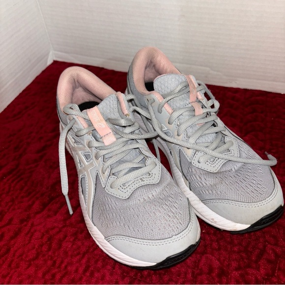 Size 6.5 ASICS - Picture 6 of 7